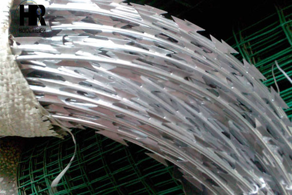 刀片刺繩在安全防護(hù)方面的作用 刀片刺繩在安全防護(hù)方面的作用