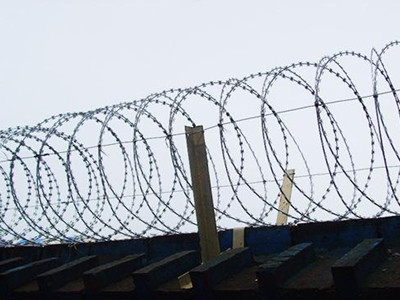 刀片刺繩 刀片刺繩